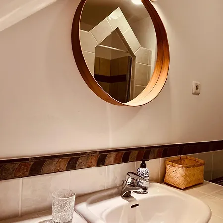 Appartement B E D & A G E D E S I G N -medium- Wunderschoenes Mit Bad B E D & A G E D E S I G N -small- Wunderschoenes Mit Bad Rechnungserstellung Fuer Geschaeftsreisende & Firmen