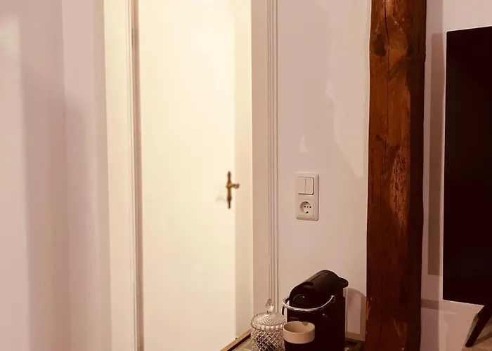 B E D & A G E D E S I G N -medium- Wunderschoenes Mit Bad - Rechnungserstellung Fuer Geschaeftsreisende & Firmen