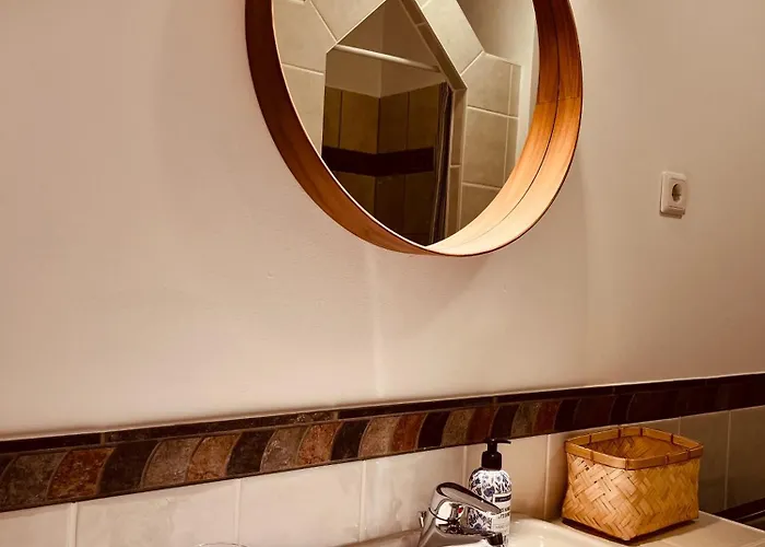 Apartment B E D&a G E D E S I G N -medium- Wunderschönes Mit Bad - Rechnungserstellung Für Geschäftsreisende&firmen